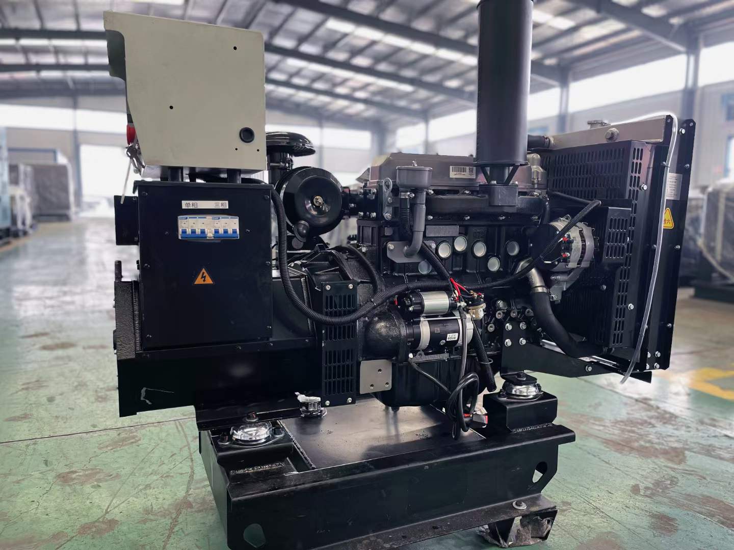 德昌如何降低电感性负载对发电机的影响？