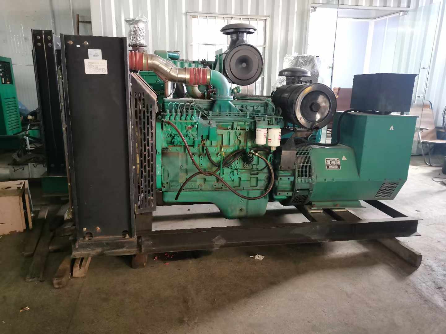 德昌发电机租赁如何确定电缆的承载电流是否在安全范围内？