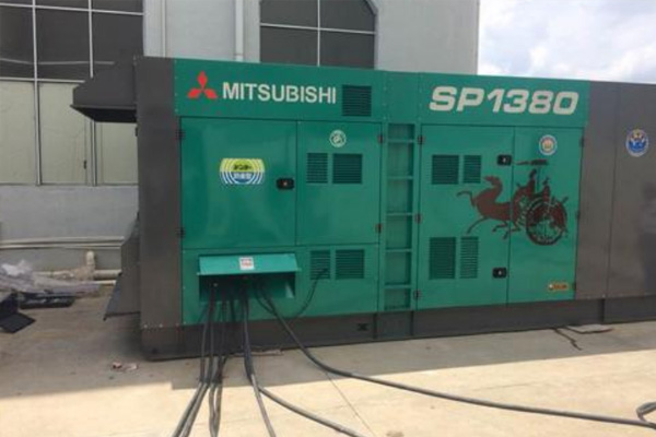 德昌为什么有些柴油发电机组的输出电压可以调节？